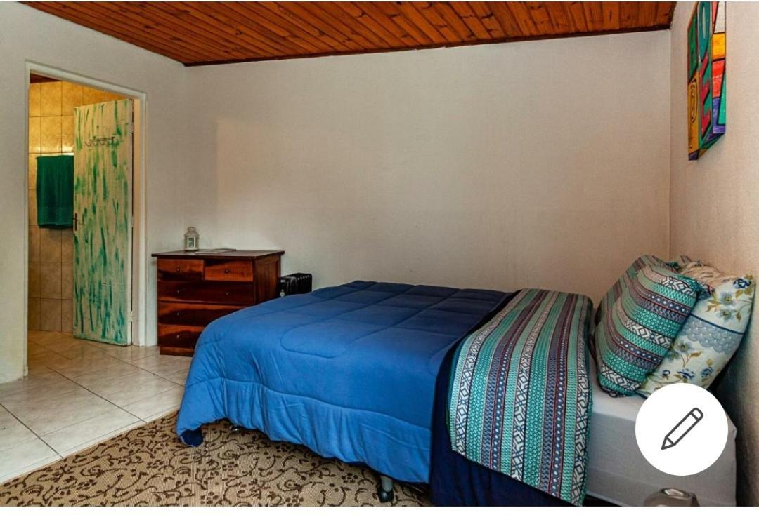 Edicula Privativa Quitinete Apartment Campos do Jordão Exterior foto